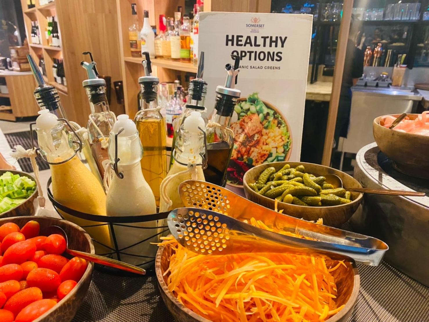 Somerset Rama 9 Bangkok Kültér fotó Healthy options at a buffet